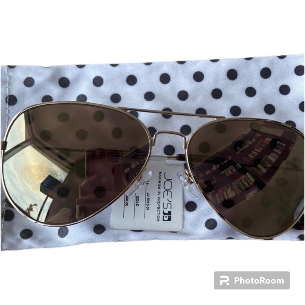 JOE’S AVIATOR SUNGLASSES GOLD TONE NWT